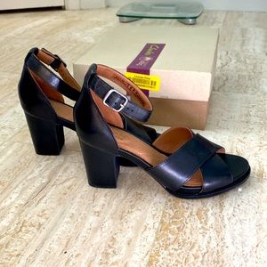 Clarks black Briatta Tempo platform heel sandal 8.5